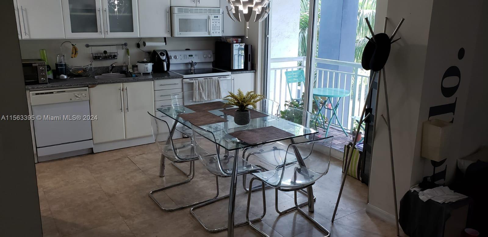 275 NE 18th St 308, Miami, Florida 33132, ,1 BathroomBathrooms,Residentiallease,For Rent,275 NE 18th St 308,A11563395