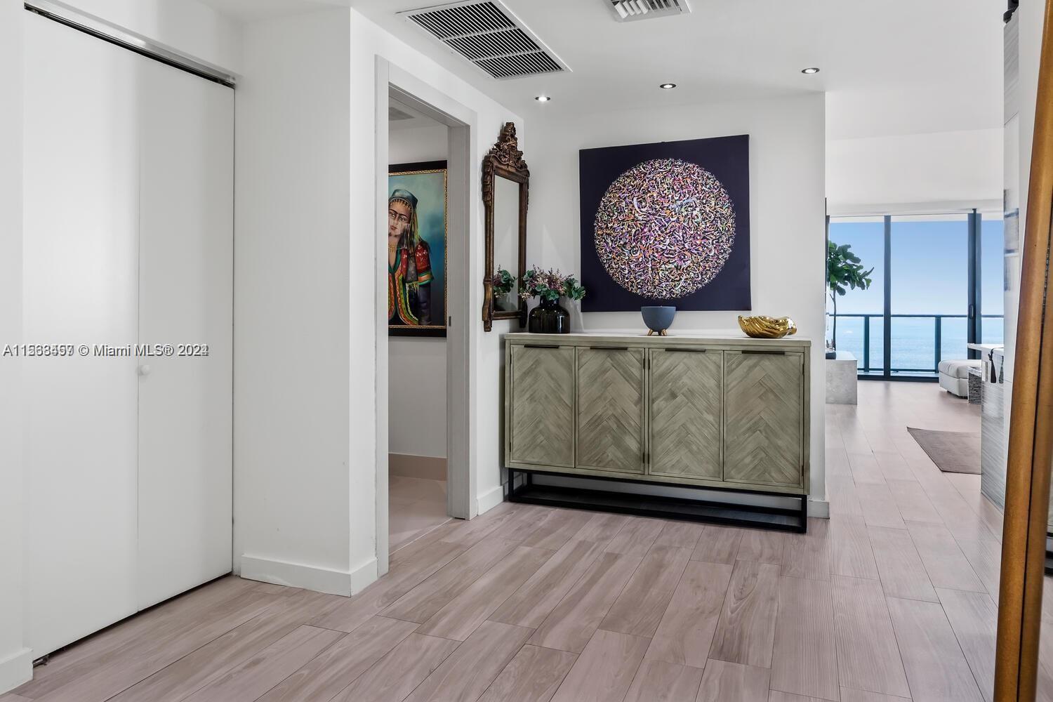 460 NE 28th St 2008, Miami, Florida 33137, 3 Bedrooms Bedrooms, ,2 BathroomsBathrooms,Residentiallease,For Rent,460 NE 28th St 2008,A11563457