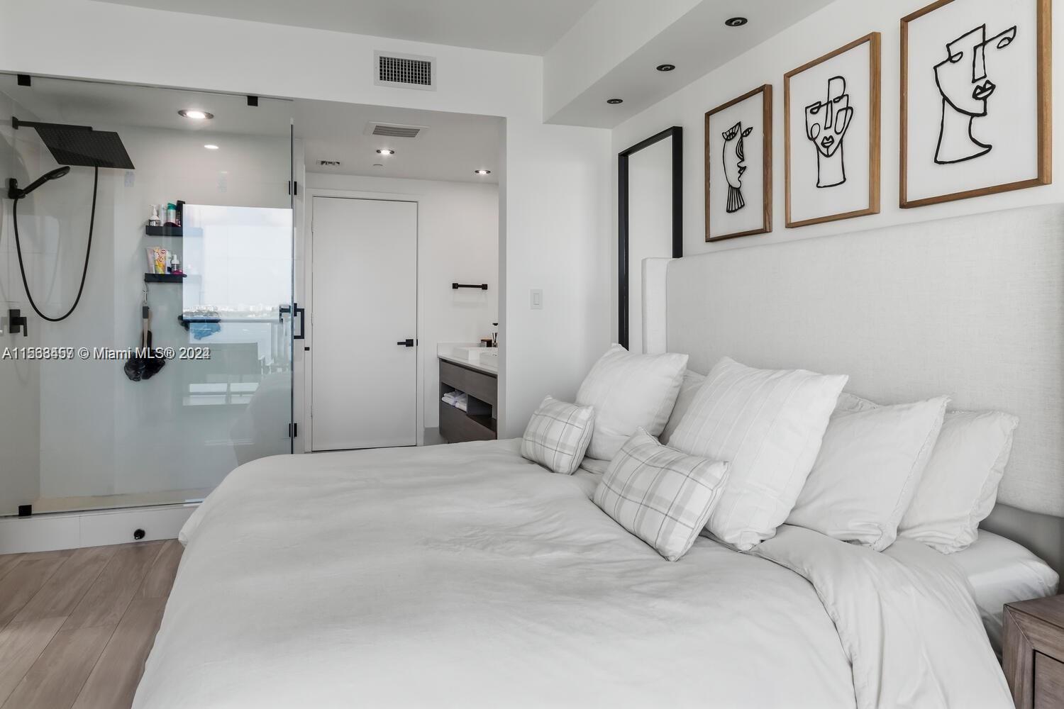 460 NE 28th St 2008, Miami, Florida 33137, 3 Bedrooms Bedrooms, ,2 BathroomsBathrooms,Residentiallease,For Rent,460 NE 28th St 2008,A11563457