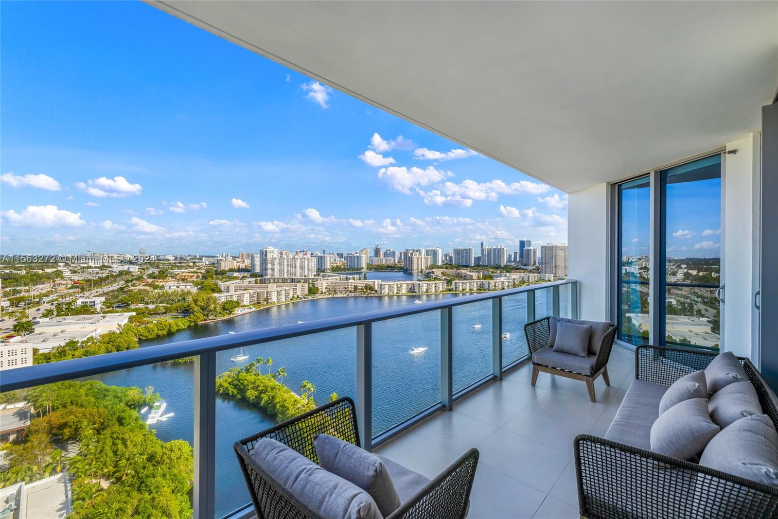 17301  Biscayne Blvd #2106 For Sale A11563272, FL