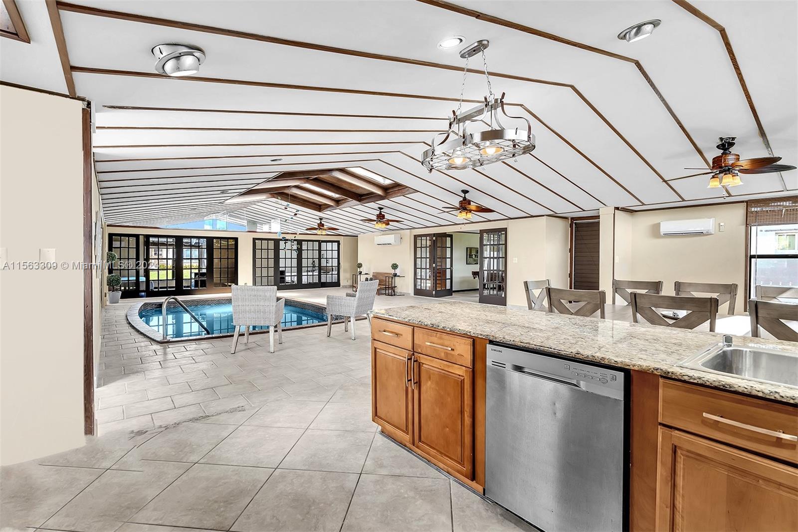 2915 Arthur St, Hollywood, Florida 33020, 4 Bedrooms Bedrooms, ,2 BathroomsBathrooms,Residential,For Sale,2915 Arthur St,A11563309