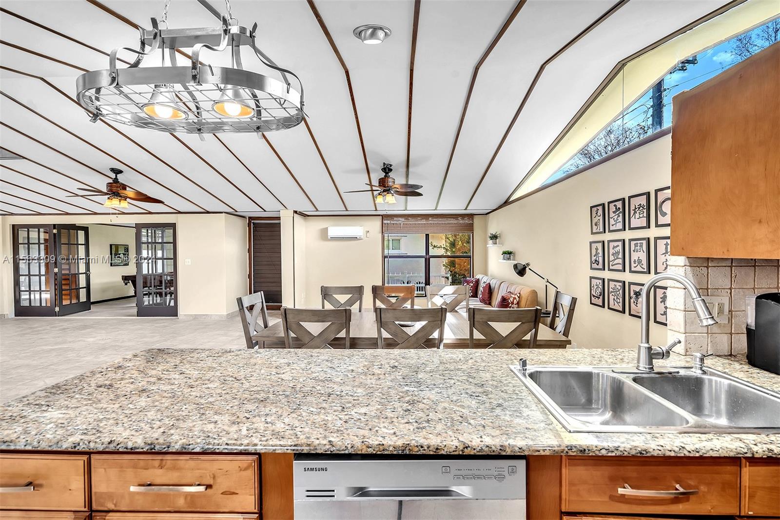 2915 Arthur St, Hollywood, Florida 33020, 4 Bedrooms Bedrooms, ,2 BathroomsBathrooms,Residential,For Sale,2915 Arthur St,A11563309