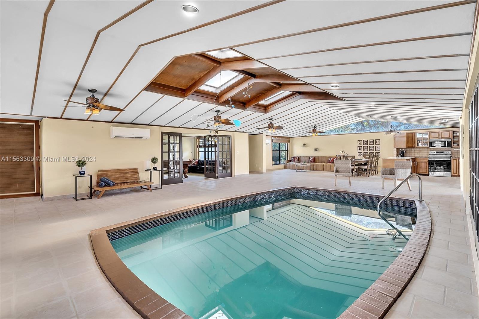 2915 Arthur St, Hollywood, Florida 33020, 4 Bedrooms Bedrooms, ,2 BathroomsBathrooms,Residential,For Sale,2915 Arthur St,A11563309