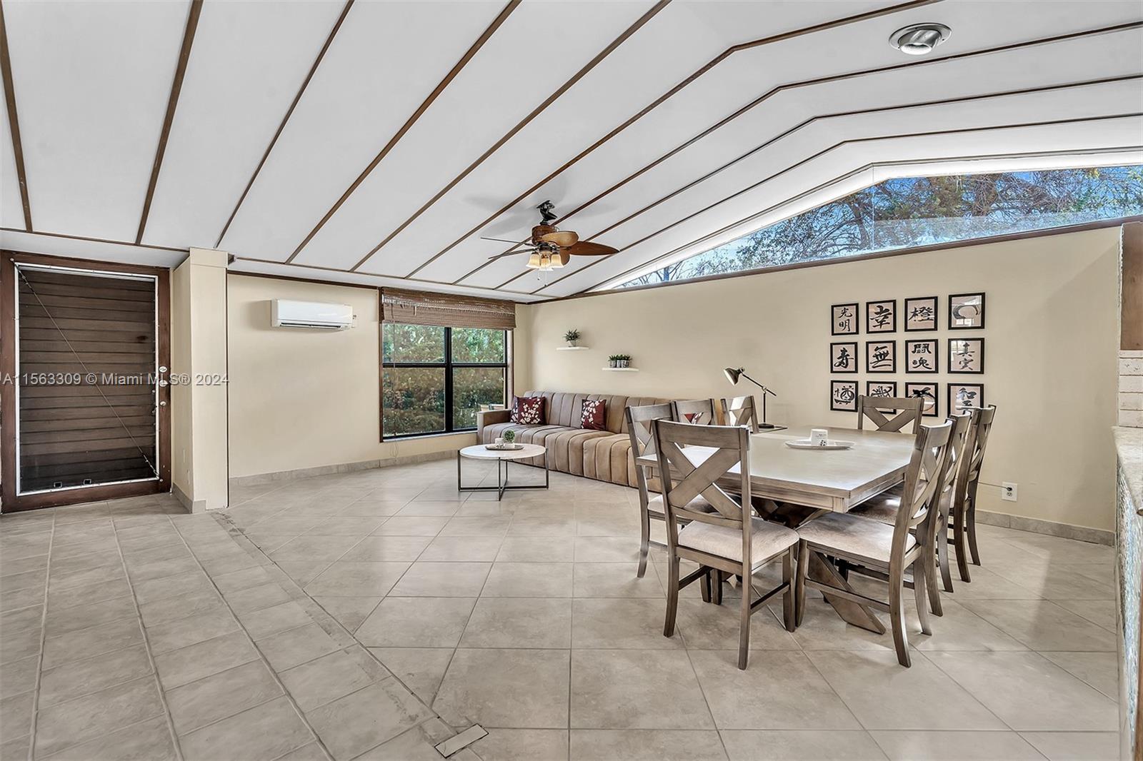 2915 Arthur St, Hollywood, Florida 33020, 4 Bedrooms Bedrooms, ,2 BathroomsBathrooms,Residential,For Sale,2915 Arthur St,A11563309