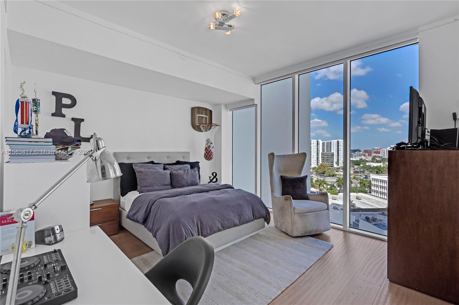 2020 N Bayshore Dr 1102, Miami, Florida 33137, 3 Bedrooms Bedrooms, ,3 BathroomsBathrooms,Residentiallease,For Rent,2020 N Bayshore Dr 1102,A11563417