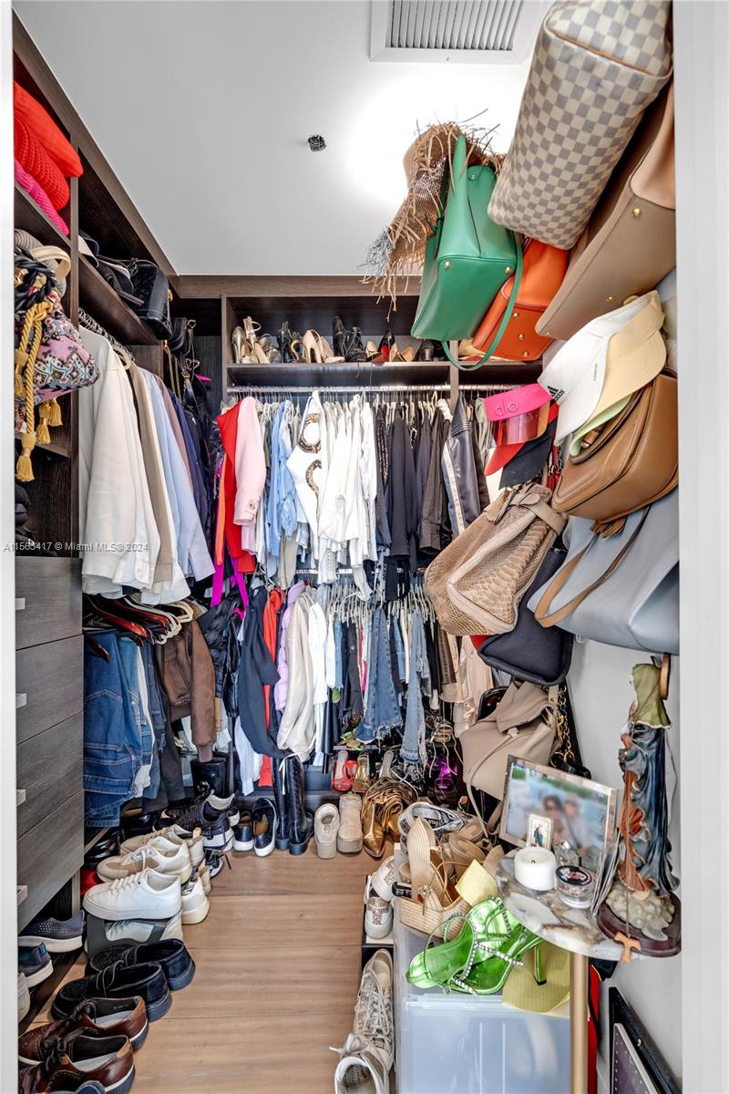 2020 N Bayshore Dr 1102, Miami, Florida 33137, 3 Bedrooms Bedrooms, ,3 BathroomsBathrooms,Residentiallease,For Rent,2020 N Bayshore Dr 1102,A11563417