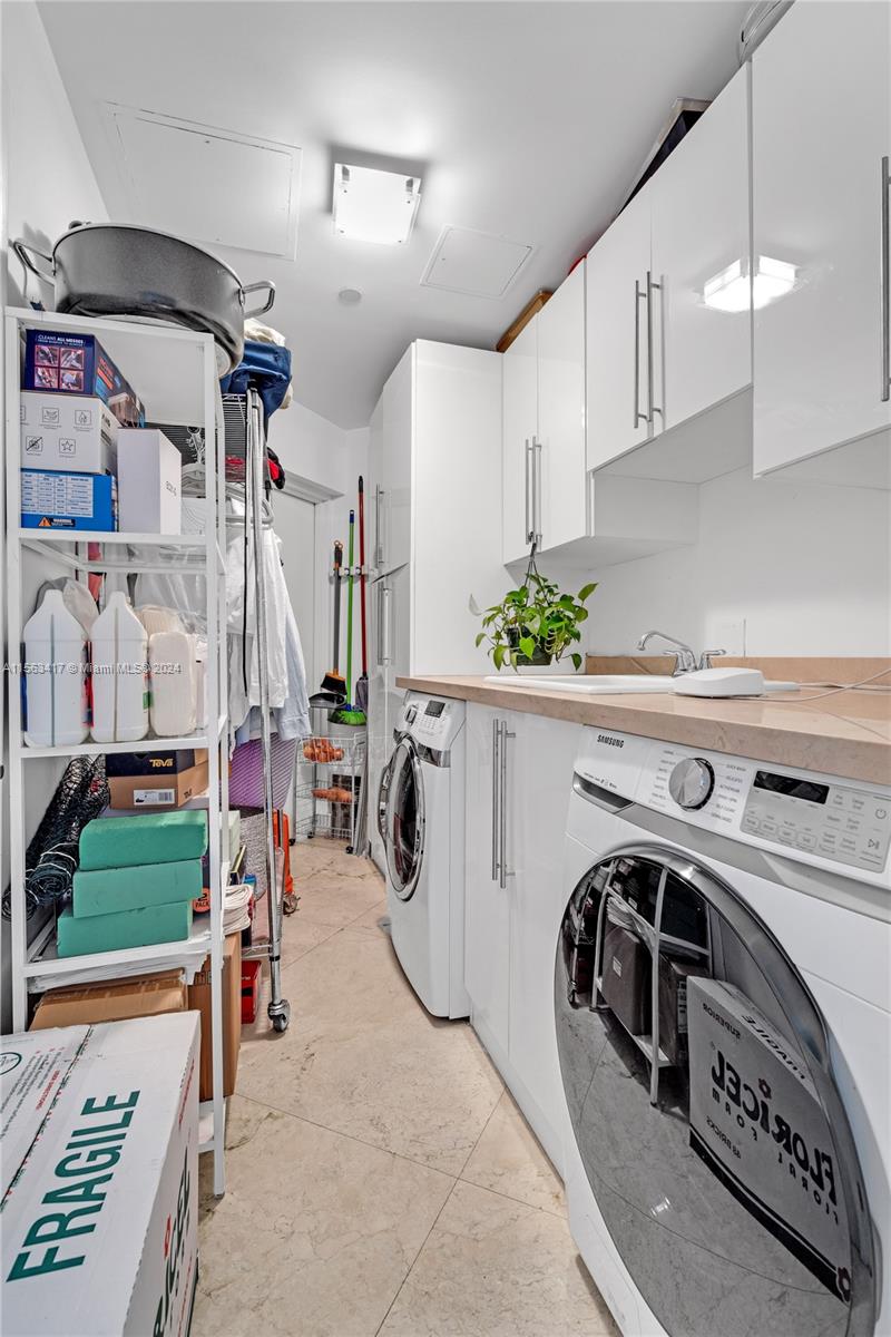 2020 N Bayshore Dr 1102, Miami, Florida 33137, 3 Bedrooms Bedrooms, ,3 BathroomsBathrooms,Residentiallease,For Rent,2020 N Bayshore Dr 1102,A11563417