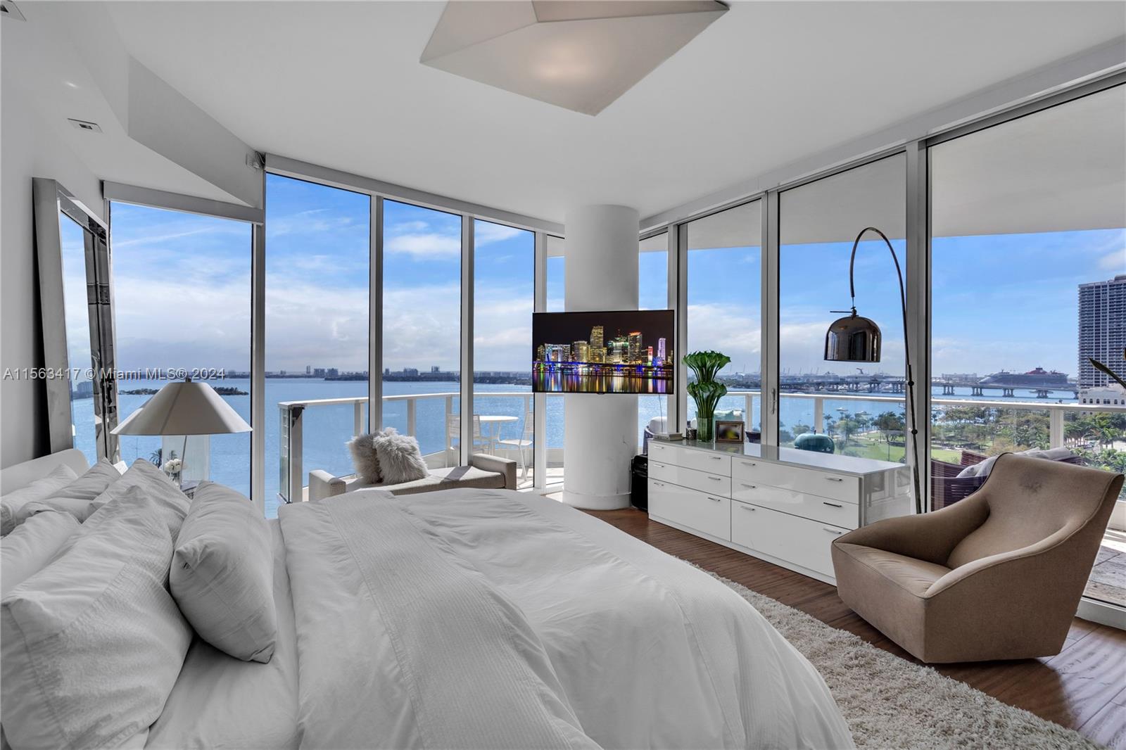 2020 N Bayshore Dr 1102, Miami, Florida 33137, 3 Bedrooms Bedrooms, ,3 BathroomsBathrooms,Residentiallease,For Rent,2020 N Bayshore Dr 1102,A11563417