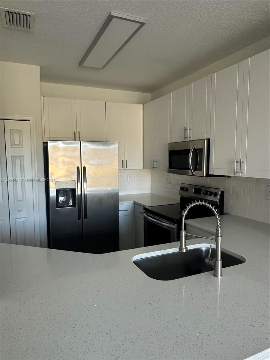 2579 SE 13th Ct, Homestead, Florida 33035, 3 Bedrooms Bedrooms, ,3 BathroomsBathrooms,Residential,For Sale,2579 SE 13th Ct,A11563487