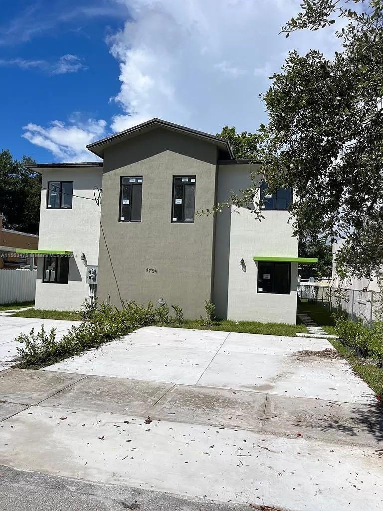7754 NW 8th Ct A, Miami, Florida 33150, 4 Bedrooms Bedrooms, ,3 BathroomsBathrooms,Residentiallease,For Rent,7754 NW 8th Ct A,A11563475