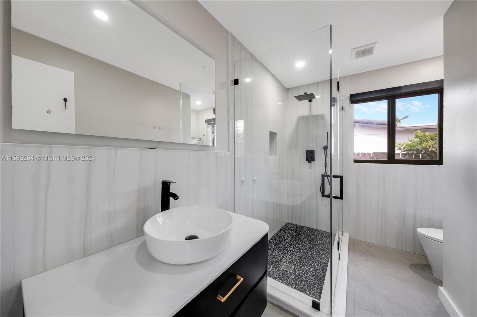 5316 Jackson St, Hollywood, Florida 33021, 3 Bedrooms Bedrooms, ,2 BathroomsBathrooms,Residential,For Sale,5316 Jackson St,A11563264