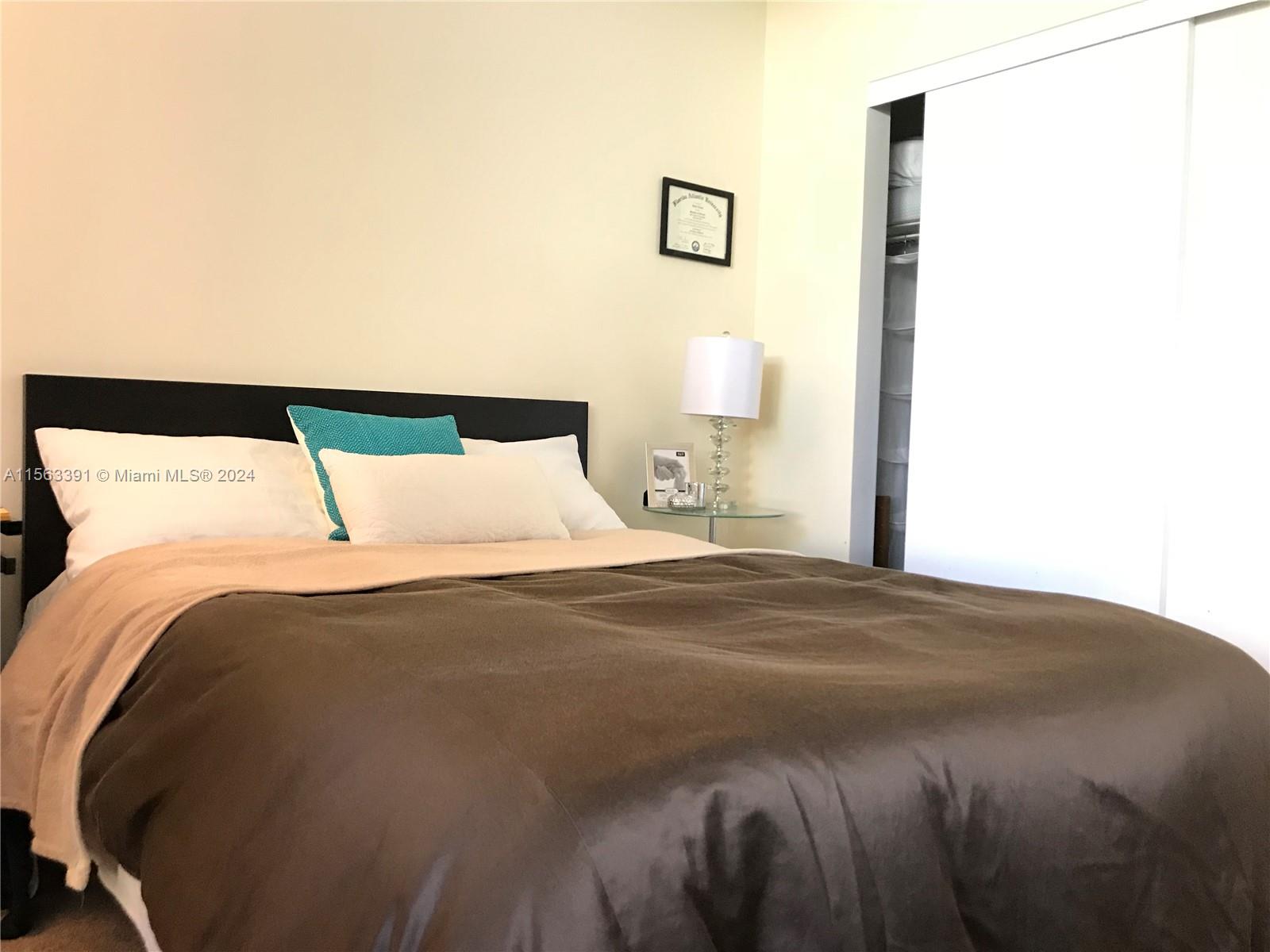 Guest bedroom furnished (for reference only)