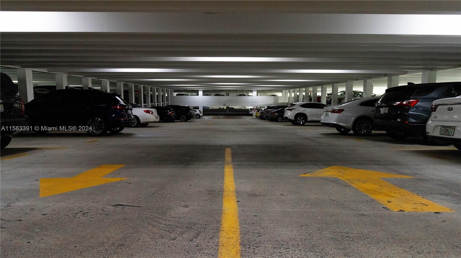 1 car parking garage with easy access