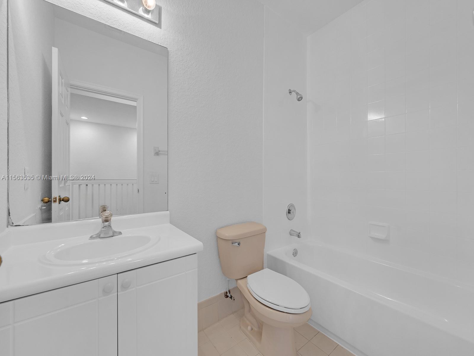 1466 SE 25th Ave, Homestead, Florida 33035, 3 Bedrooms Bedrooms, ,3 BathroomsBathrooms,Residential,For Sale,1466 SE 25th Ave,A11563535