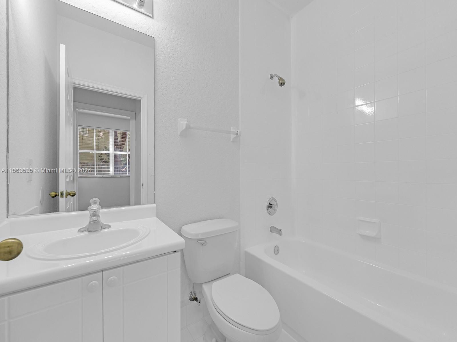 1466 SE 25th Ave, Homestead, Florida 33035, 3 Bedrooms Bedrooms, ,3 BathroomsBathrooms,Residential,For Sale,1466 SE 25th Ave,A11563535