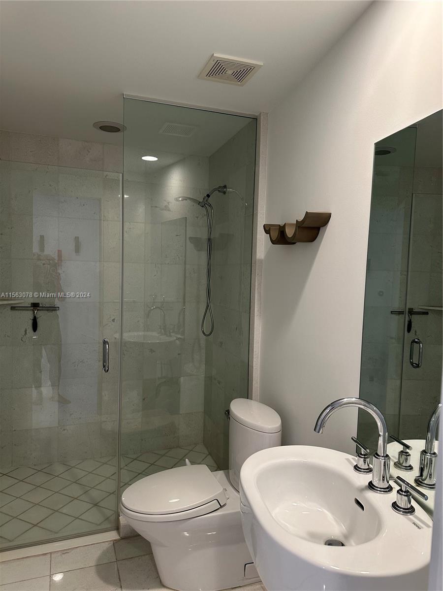 2950 NE 188th St 432, Aventura, Florida 33180, 1 Bedroom Bedrooms, ,2 BathroomsBathrooms,Residentiallease,For Rent,2950 NE 188th St 432,A11563078