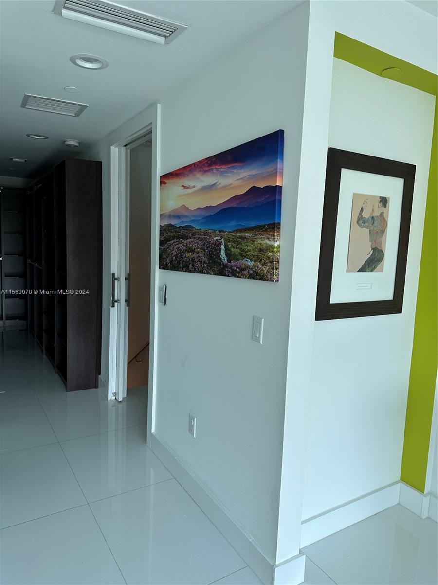 2950 NE 188th St 432, Aventura, Florida 33180, 1 Bedroom Bedrooms, ,2 BathroomsBathrooms,Residentiallease,For Rent,2950 NE 188th St 432,A11563078