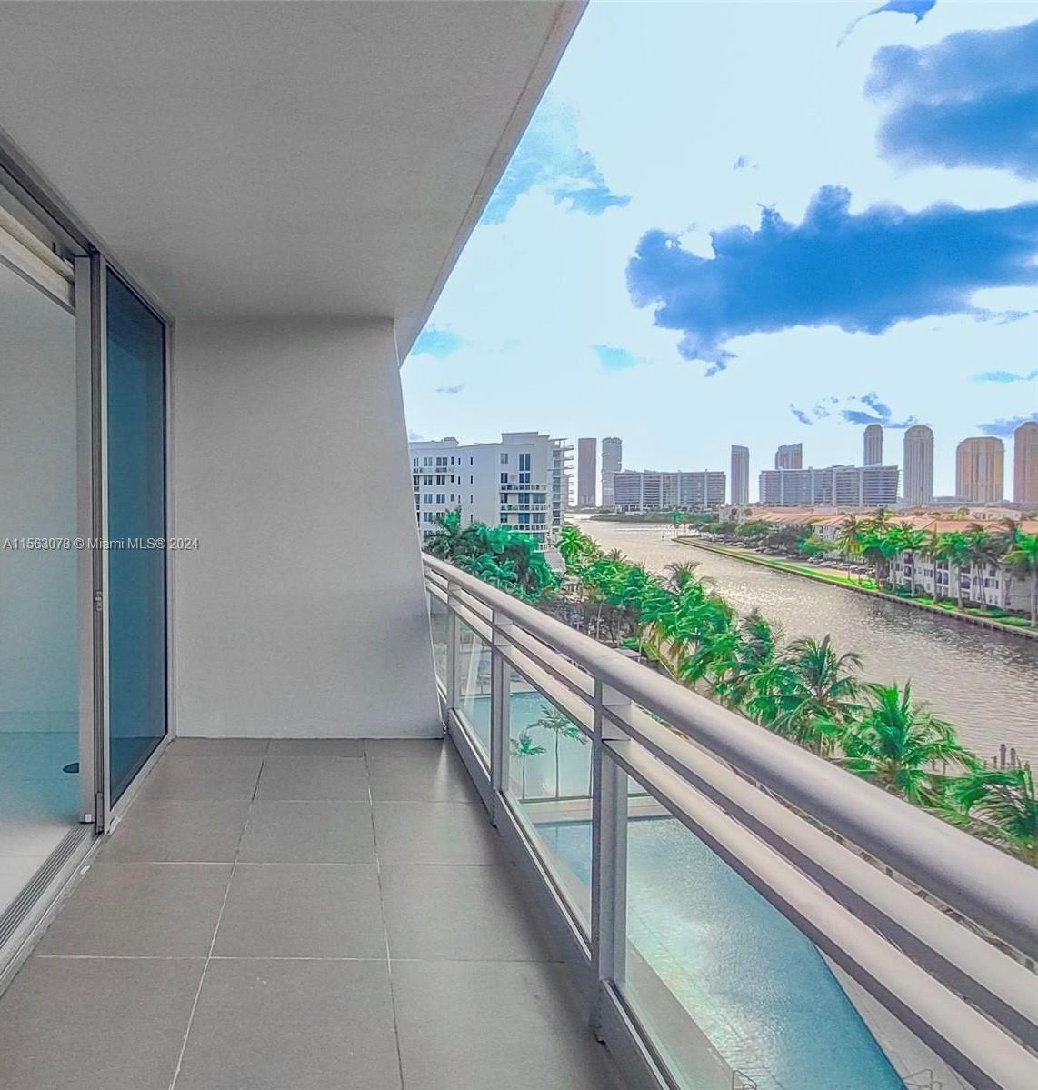 2950 NE 188th St 432, Aventura, Florida 33180, 1 Bedroom Bedrooms, ,2 BathroomsBathrooms,Residentiallease,For Rent,2950 NE 188th St 432,A11563078