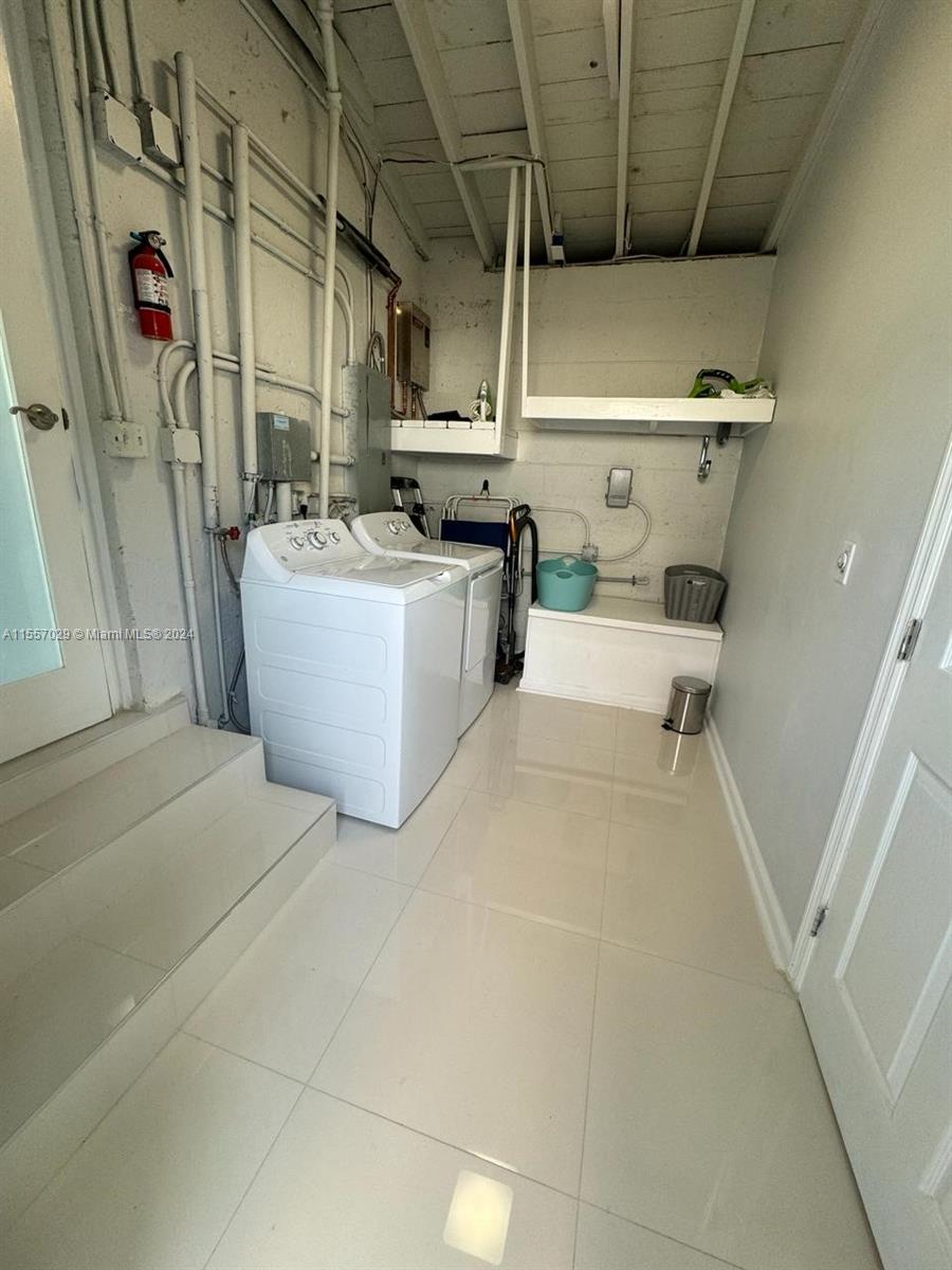 685 NE 50th Ter, Miami, Florida 33137, 3 Bedrooms Bedrooms, ,2 BathroomsBathrooms,Residentiallease,For Rent,685 NE 50th Ter,A11557029