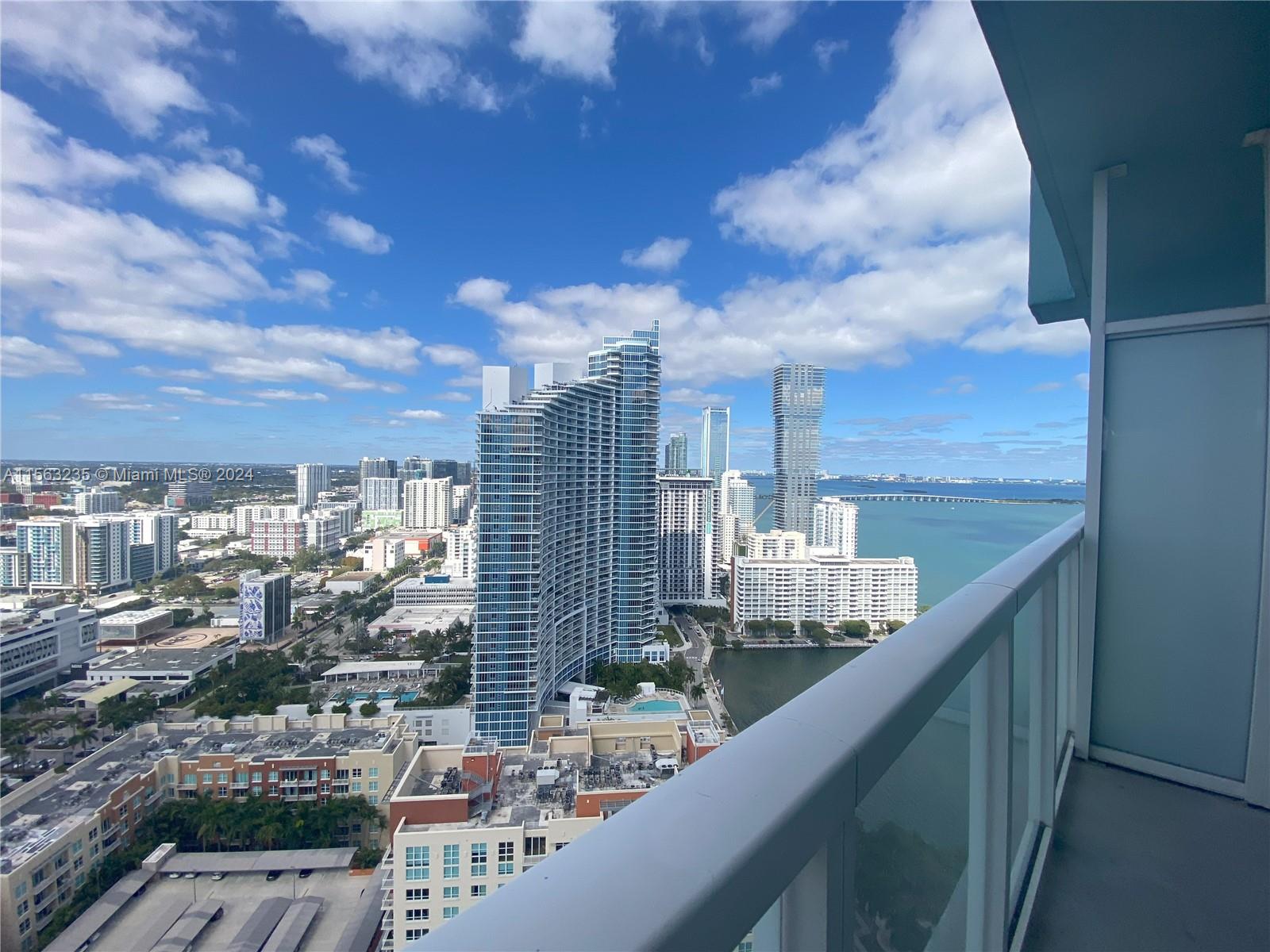 1900 N Bayshore Dr 3216, Miami, Florida 33132, 2 Bedrooms Bedrooms, ,1 BathroomBathrooms,Residentiallease,For Rent,1900 N Bayshore Dr 3216,A11563235