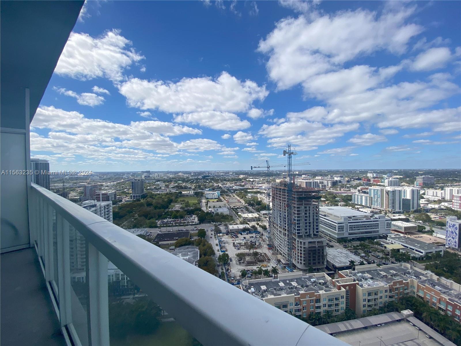 1900 N Bayshore Dr 3216, Miami, Florida 33132, 2 Bedrooms Bedrooms, ,1 BathroomBathrooms,Residentiallease,For Rent,1900 N Bayshore Dr 3216,A11563235