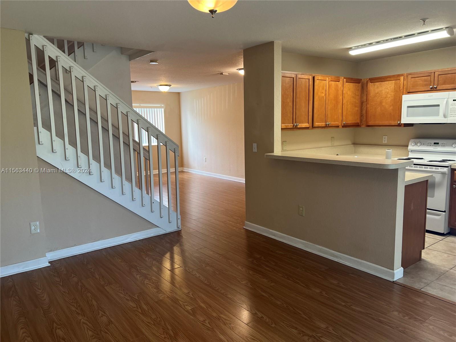 5401 SW 41st St 5401, Pembroke Park, Florida 33023, 3 Bedrooms Bedrooms, ,2 BathroomsBathrooms,Residential,For Sale,5401 SW 41st St 5401,A11563440