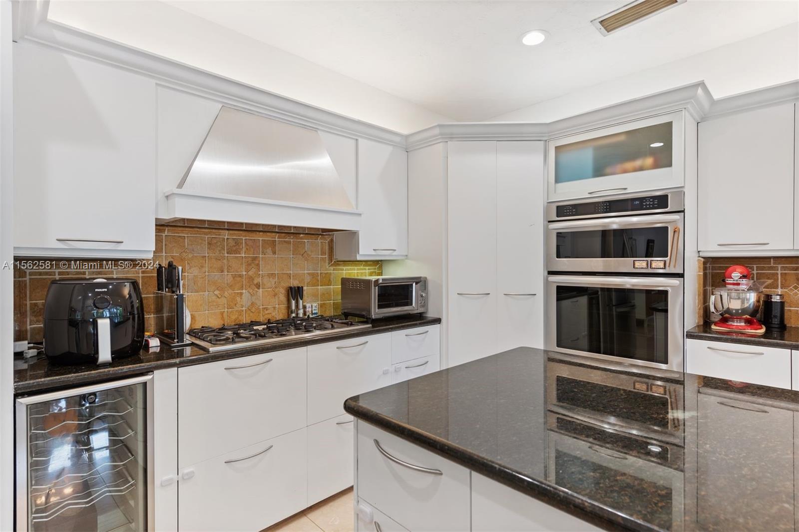 9855 SW 89th Ct, Miami, Florida 33176, 5 Bedrooms Bedrooms, ,3 BathroomsBathrooms,Residential,For Sale,9855 SW 89th Ct,A11562581