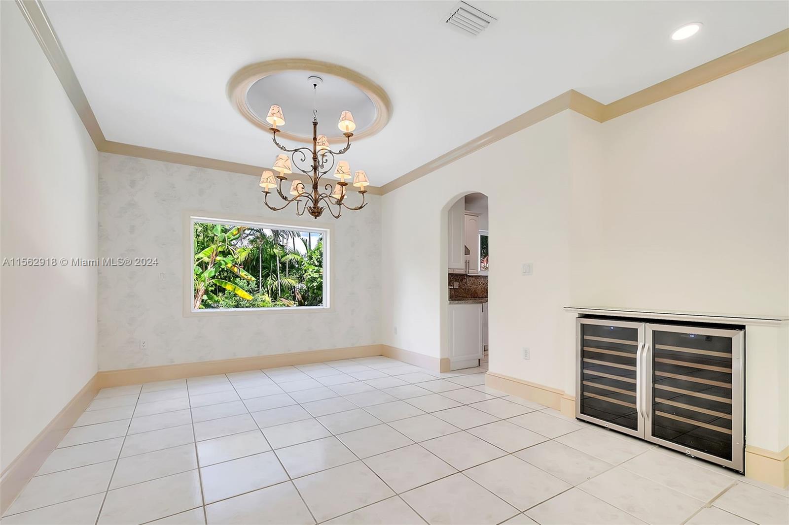 507 Bird Rd 507, Coral Gables, Florida 33146, 4 Bedrooms Bedrooms, ,3 BathroomsBathrooms,Residentiallease,For Rent,507 Bird Rd 507,A11562918