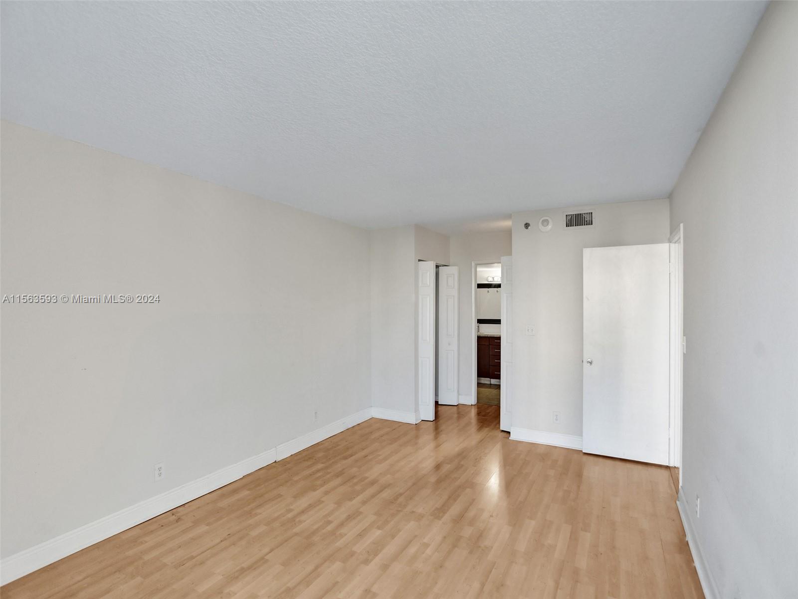 3300 NE 192nd St 604, Aventura, Florida 33180, 2 Bedrooms Bedrooms, ,2 BathroomsBathrooms,Residential,For Sale,3300 NE 192nd St 604,A11563593