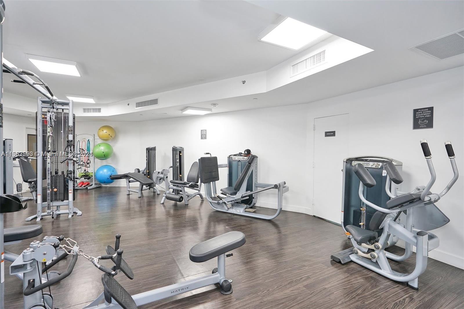 3300 NE 192nd St 604, Aventura, Florida 33180, 2 Bedrooms Bedrooms, ,2 BathroomsBathrooms,Residential,For Sale,3300 NE 192nd St 604,A11563593