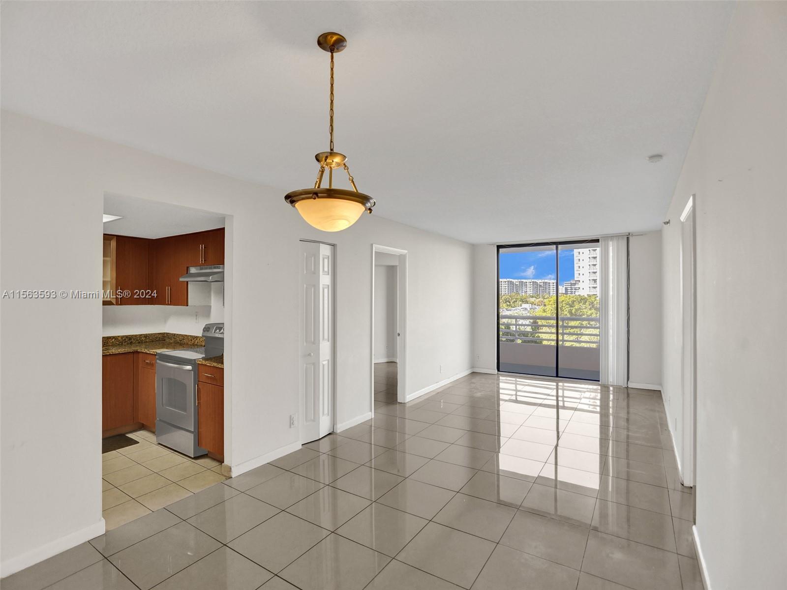 3300 NE 192nd St 604, Aventura, Florida 33180, 2 Bedrooms Bedrooms, ,2 BathroomsBathrooms,Residential,For Sale,3300 NE 192nd St 604,A11563593