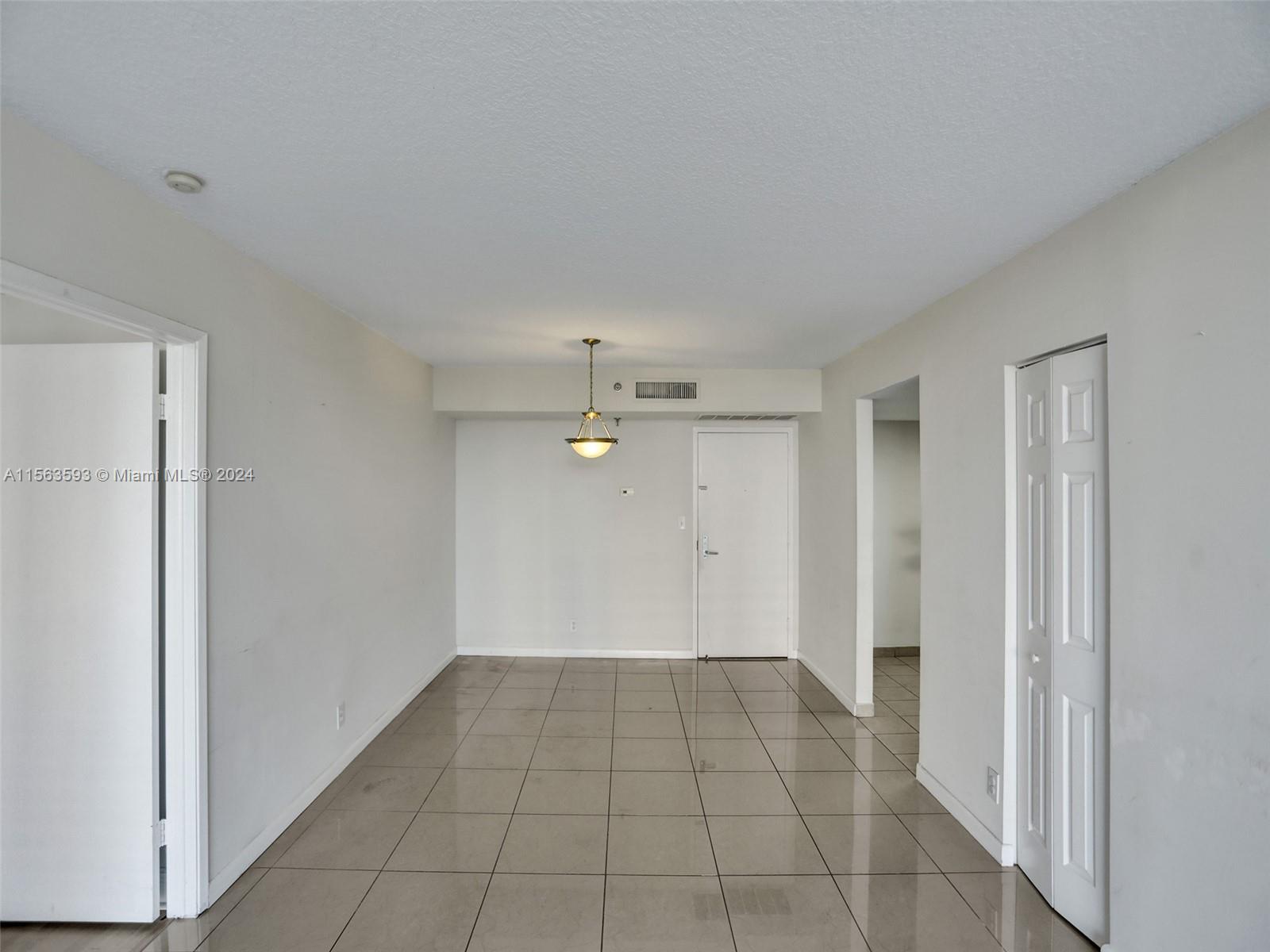 3300 NE 192nd St 604, Aventura, Florida 33180, 2 Bedrooms Bedrooms, ,2 BathroomsBathrooms,Residential,For Sale,3300 NE 192nd St 604,A11563593
