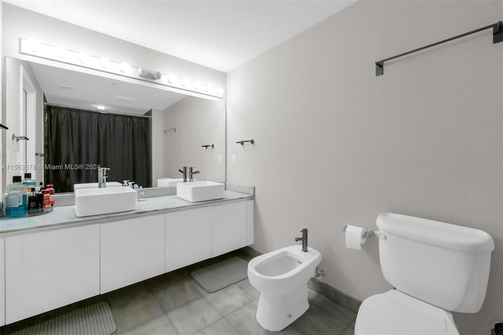 601 NE 36th St 904, Miami, Florida 33137, 2 Bedrooms Bedrooms, ,2 BathroomsBathrooms,Residentiallease,For Rent,601 NE 36th St 904,A11563578