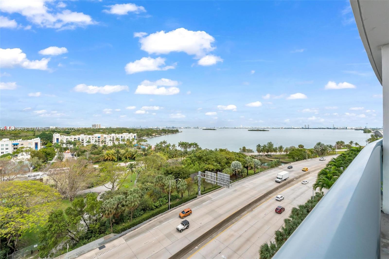 601 NE 36th St 904, Miami, Florida 33137, 2 Bedrooms Bedrooms, ,2 BathroomsBathrooms,Residentiallease,For Rent,601 NE 36th St 904,A11563578