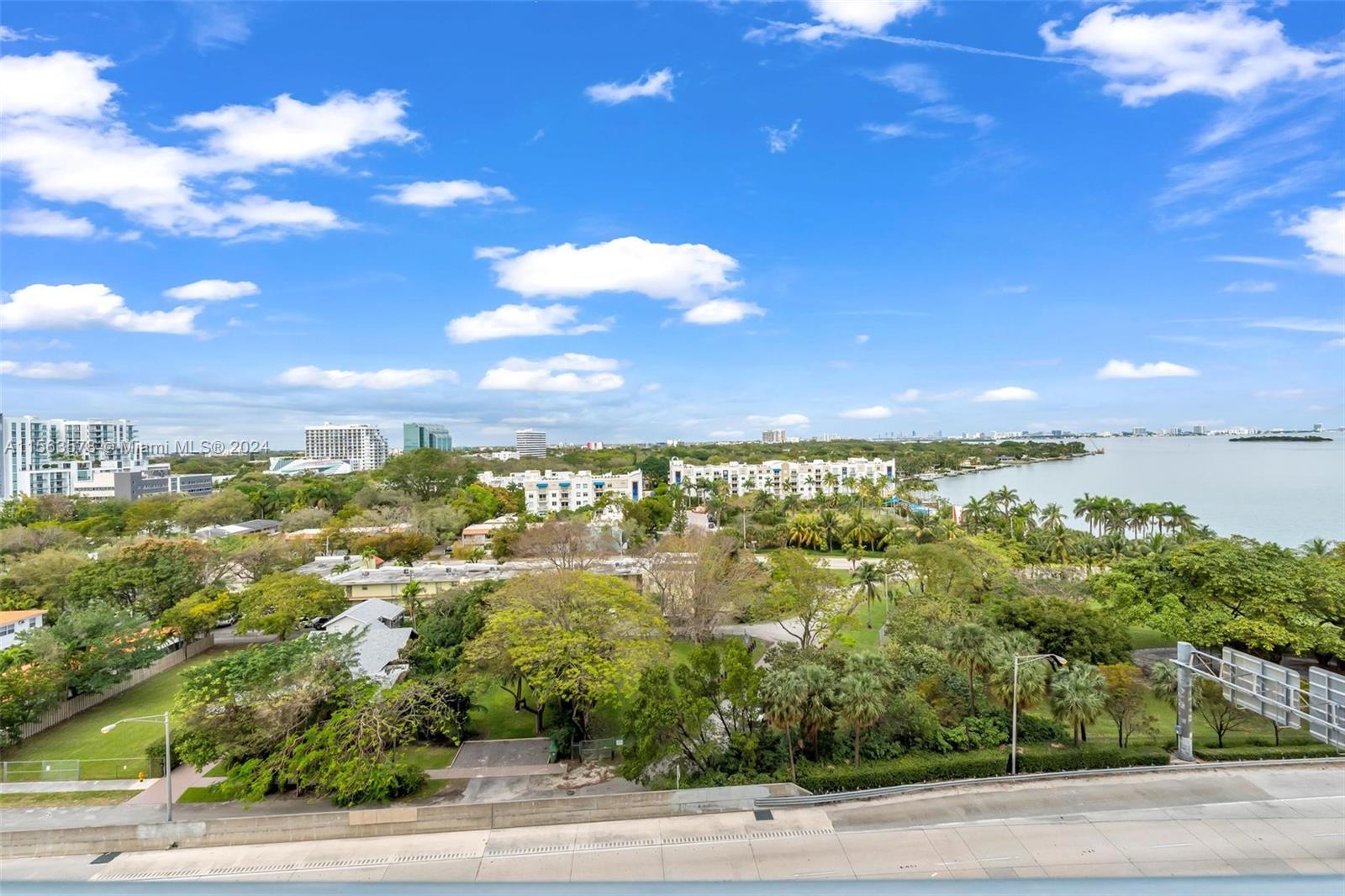 601 NE 36th St 904, Miami, Florida 33137, 2 Bedrooms Bedrooms, ,2 BathroomsBathrooms,Residentiallease,For Rent,601 NE 36th St 904,A11563578