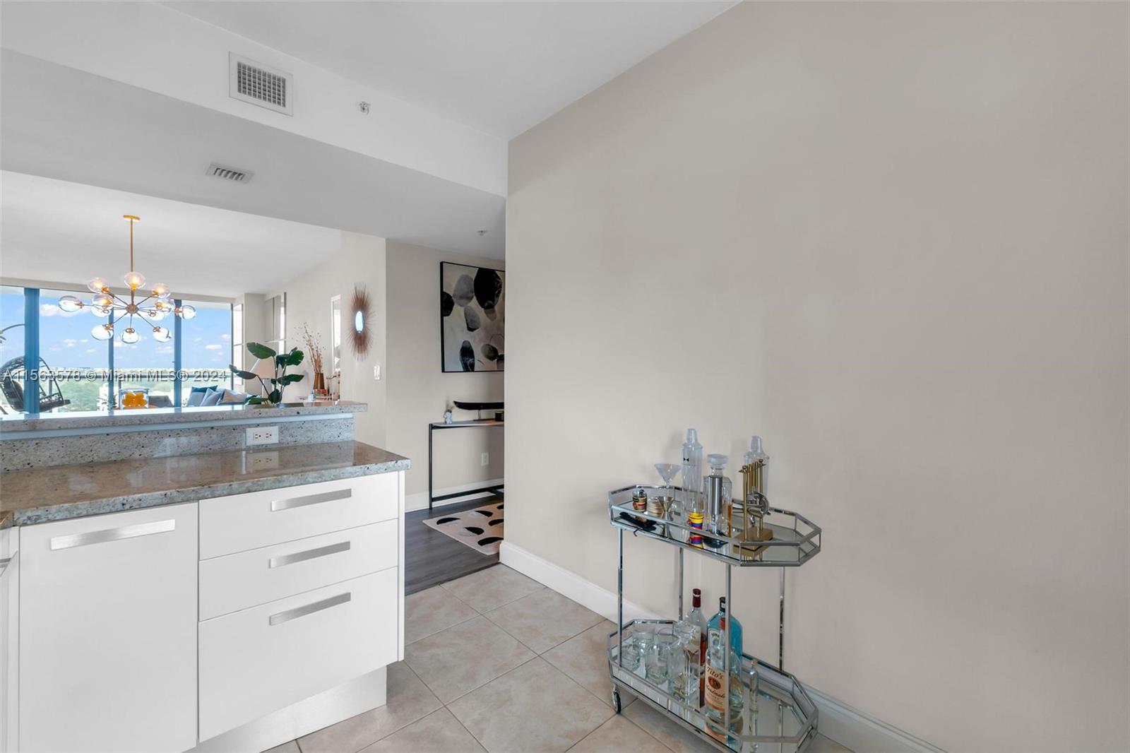 601 NE 36th St 904, Miami, Florida 33137, 2 Bedrooms Bedrooms, ,2 BathroomsBathrooms,Residentiallease,For Rent,601 NE 36th St 904,A11563578