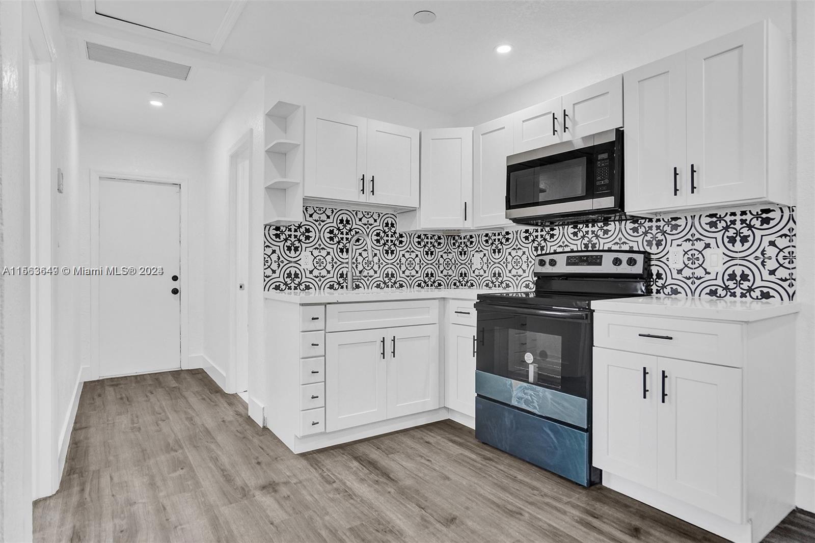 4129 SW 23rd St ., West Park, Florida 33023, 2 Bedrooms Bedrooms, ,1 BathroomBathrooms,Residentiallease,For Rent,4129 SW 23rd St .,A11563649