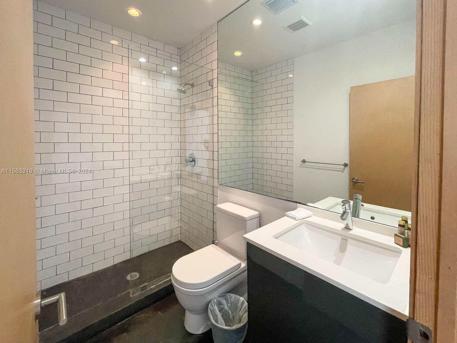 6864 NE 2nd Ave 2, Miami, Florida 33138, 1 Bedroom Bedrooms, ,1 BathroomBathrooms,Residentiallease,For Rent,6864 NE 2nd Ave 2,A11563319