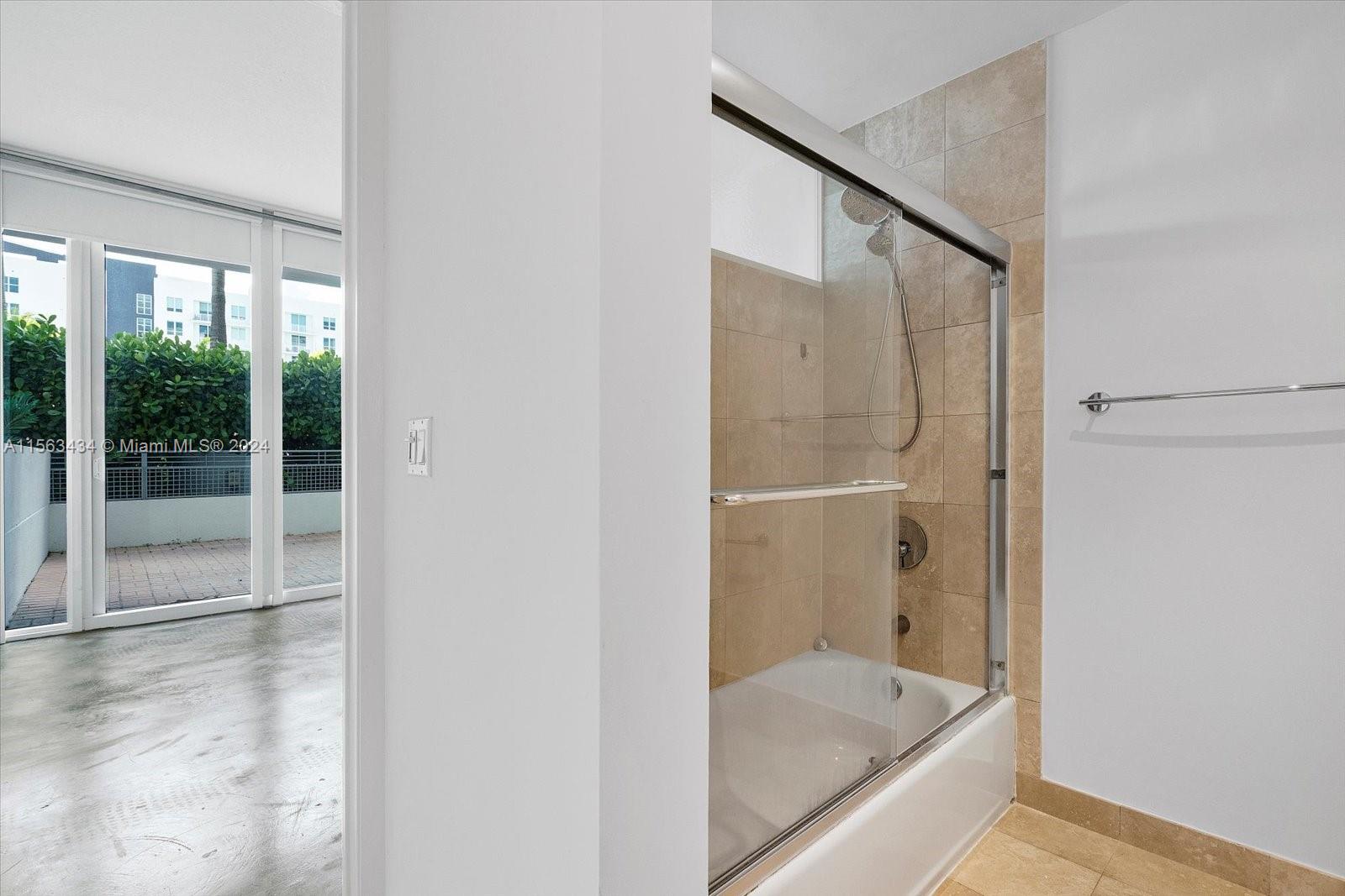 350 NE 24th St 505, Miami, Florida 33137, 2 Bedrooms Bedrooms, ,2 BathroomsBathrooms,Residentiallease,For Rent,350 NE 24th St 505,A11563434