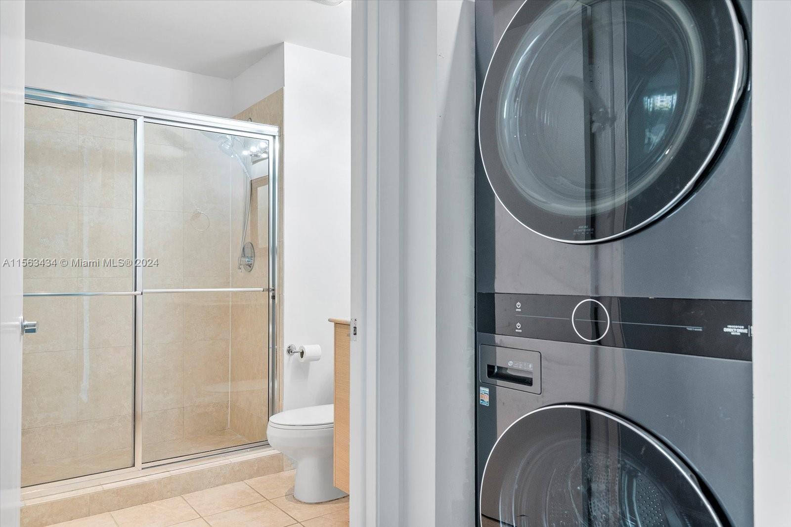 350 NE 24th St 505, Miami, Florida 33137, 2 Bedrooms Bedrooms, ,2 BathroomsBathrooms,Residentiallease,For Rent,350 NE 24th St 505,A11563434