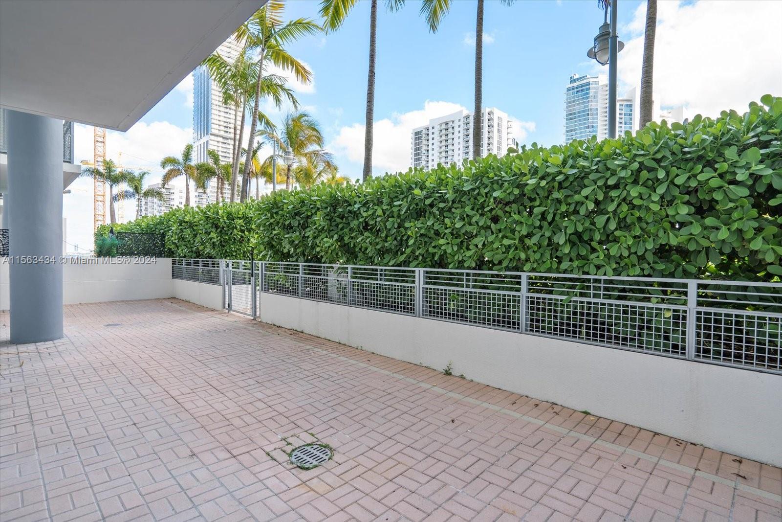 350 NE 24th St 505, Miami, Florida 33137, 2 Bedrooms Bedrooms, ,2 BathroomsBathrooms,Residentiallease,For Rent,350 NE 24th St 505,A11563434
