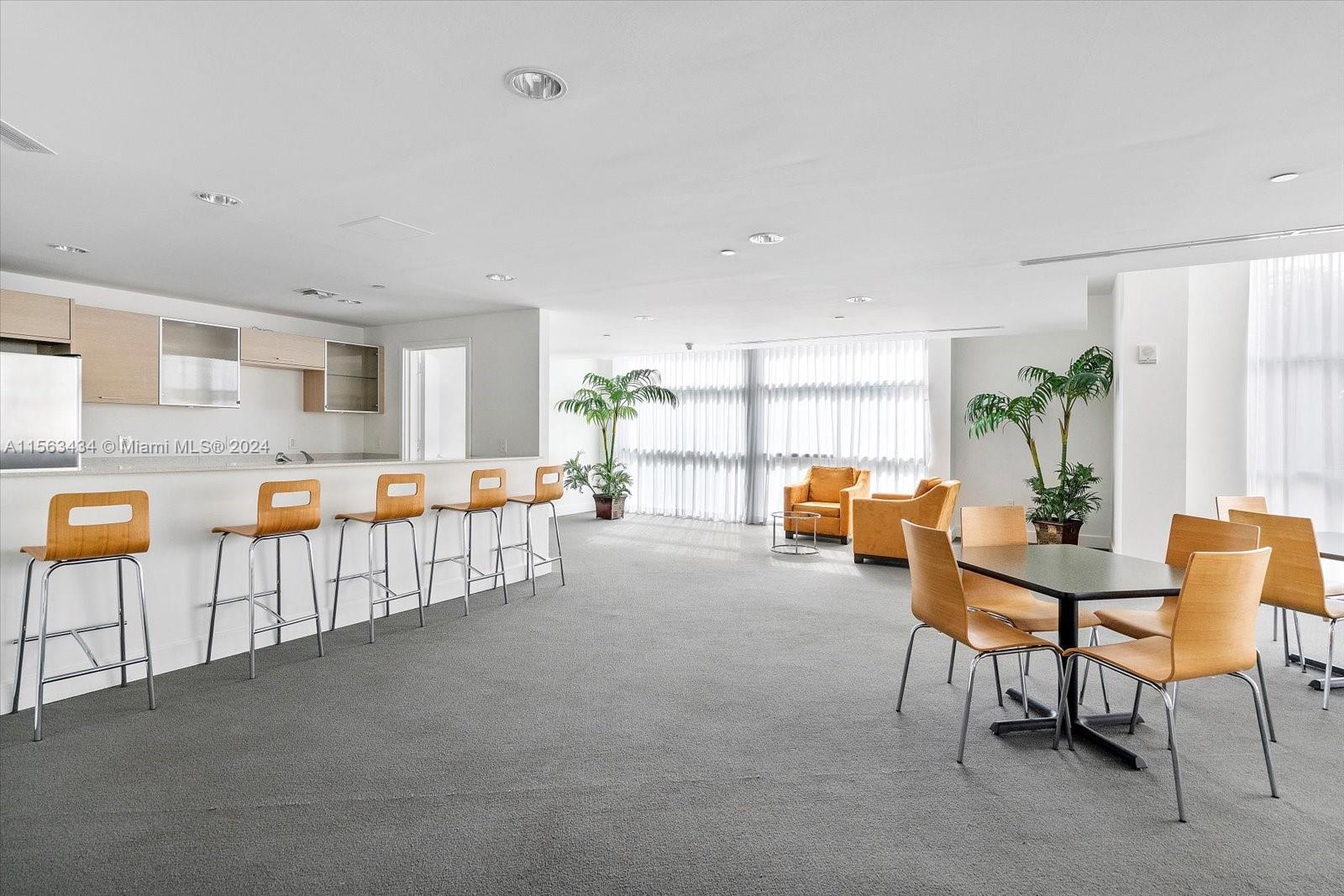 350 NE 24th St 505, Miami, Florida 33137, 2 Bedrooms Bedrooms, ,2 BathroomsBathrooms,Residentiallease,For Rent,350 NE 24th St 505,A11563434