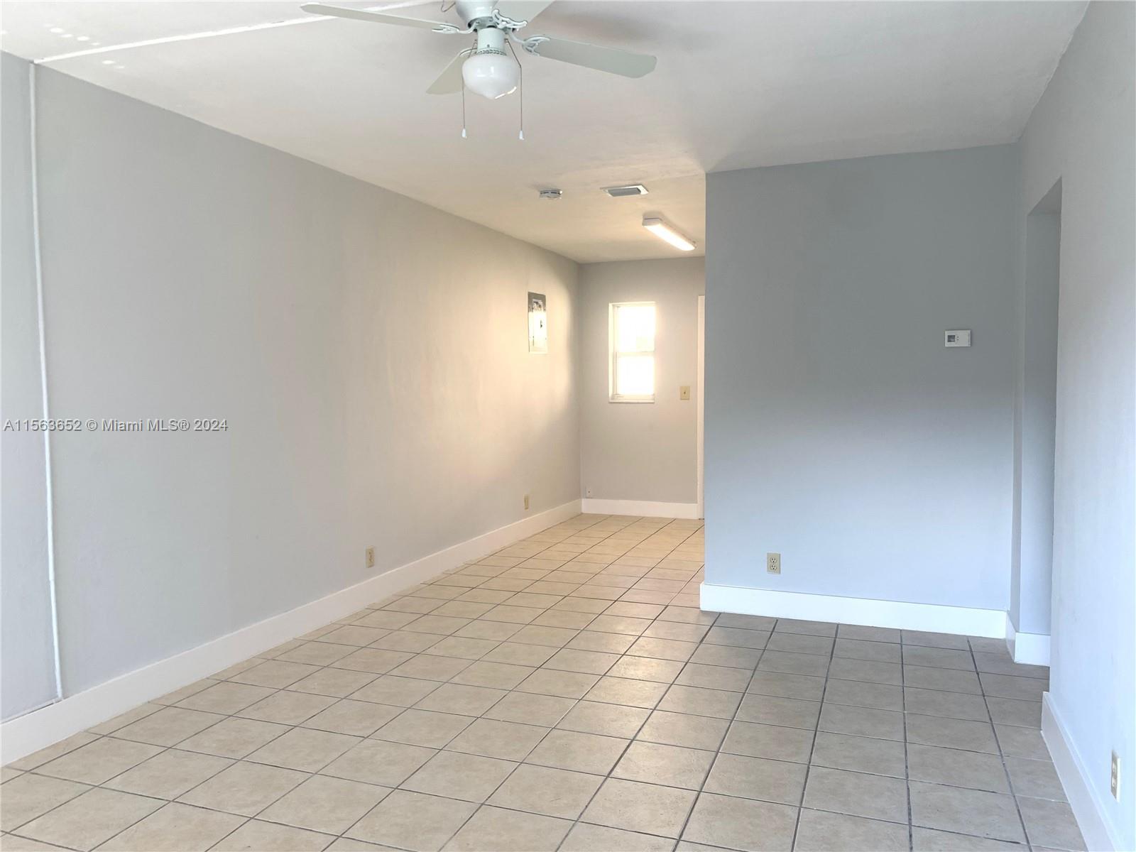 240 NW 5th Ave W, Dania Beach, Florida 33004, 2 Bedrooms Bedrooms, ,1 BathroomBathrooms,Residentiallease,For Rent,240 NW 5th Ave W,A11563652