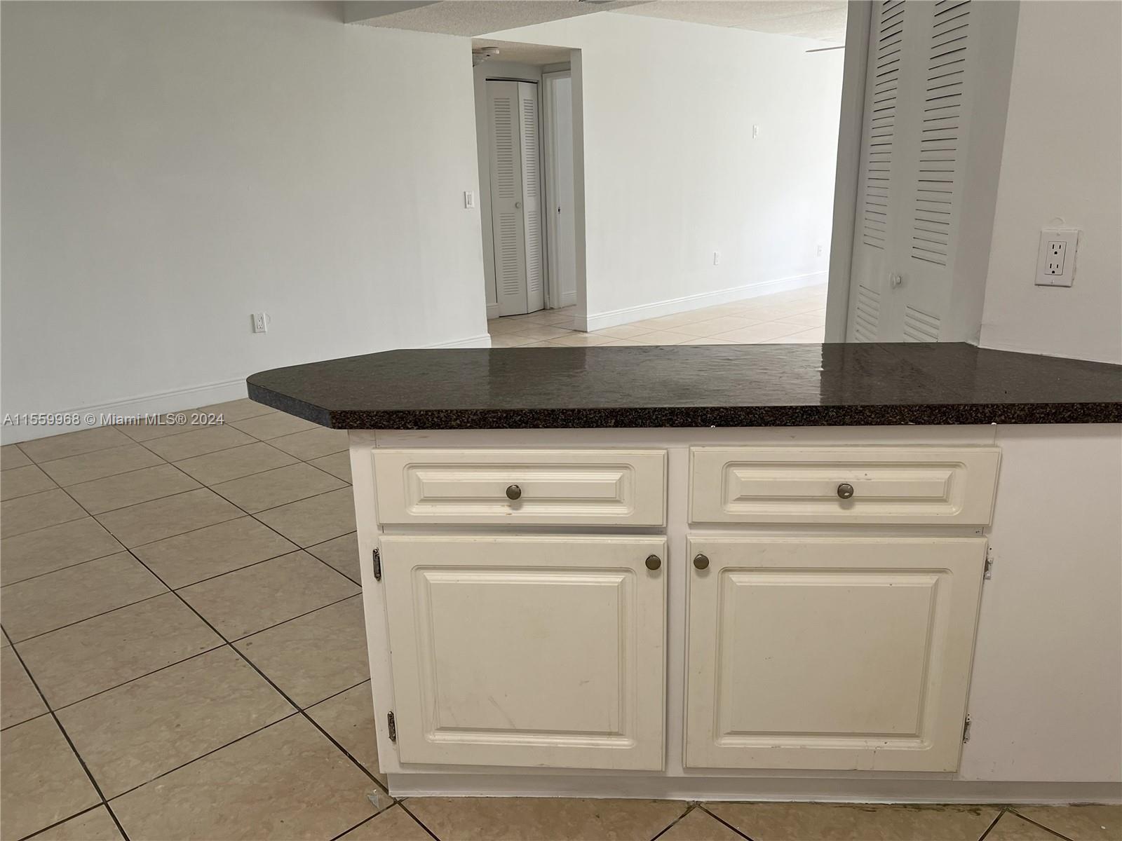 6155 NW 186th St 310, Hialeah, Florida 33015, 3 Bedrooms Bedrooms, ,2 BathroomsBathrooms,Residentiallease,For Rent,6155 NW 186th St 310,A11559968