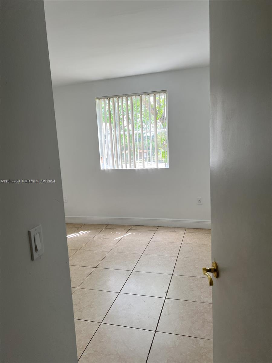 6155 NW 186th St 310, Hialeah, Florida 33015, 3 Bedrooms Bedrooms, ,2 BathroomsBathrooms,Residentiallease,For Rent,6155 NW 186th St 310,A11559968