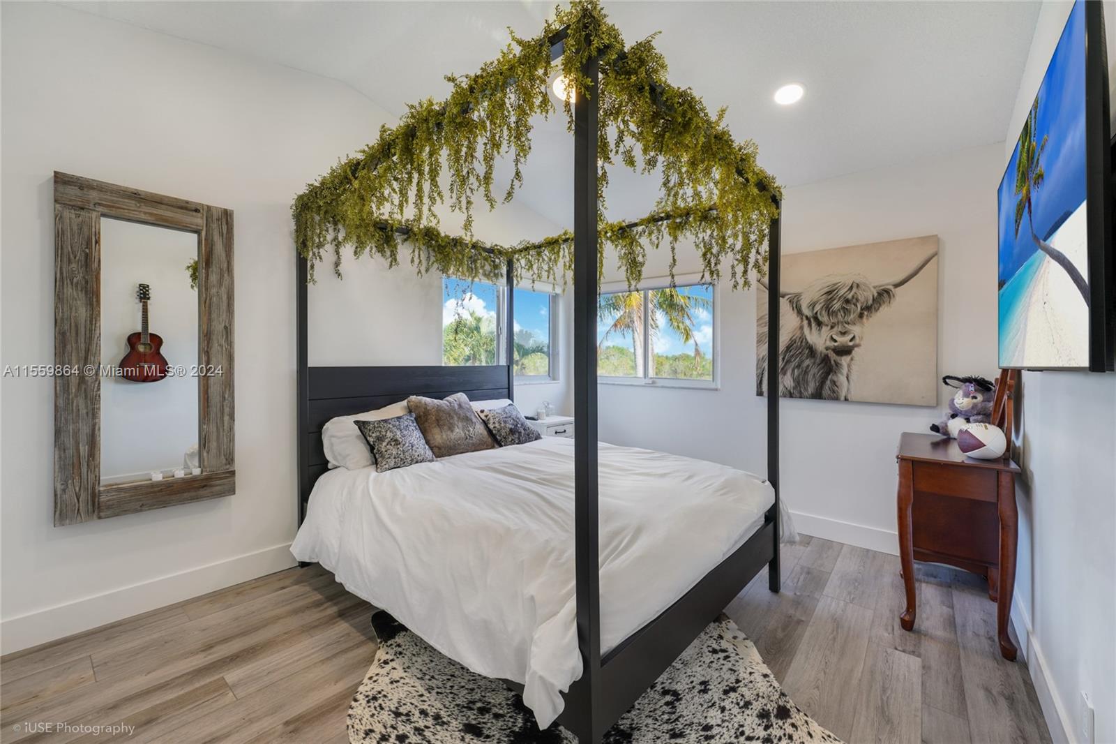 20125 NW 10th St, Pembroke Pines, Florida 33029, 4 Bedrooms Bedrooms, ,2 BathroomsBathrooms,Residentiallease,For Rent,20125 NW 10th St,A11559864