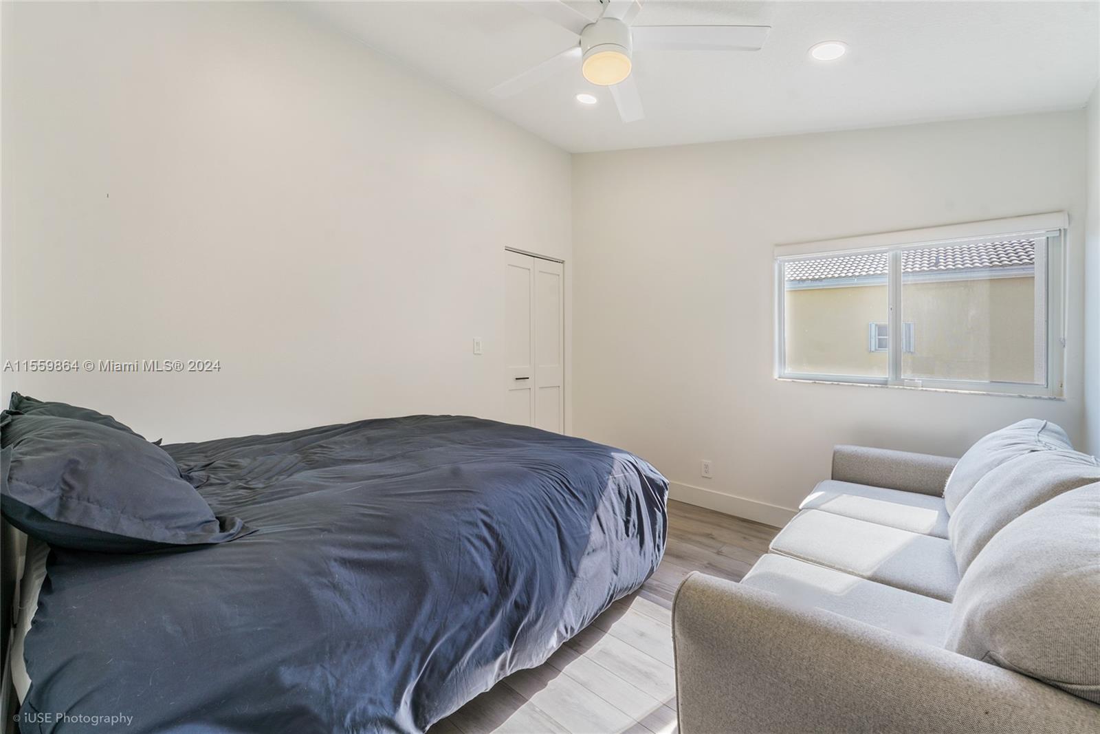20125 NW 10th St, Pembroke Pines, Florida 33029, 4 Bedrooms Bedrooms, ,2 BathroomsBathrooms,Residentiallease,For Rent,20125 NW 10th St,A11559864