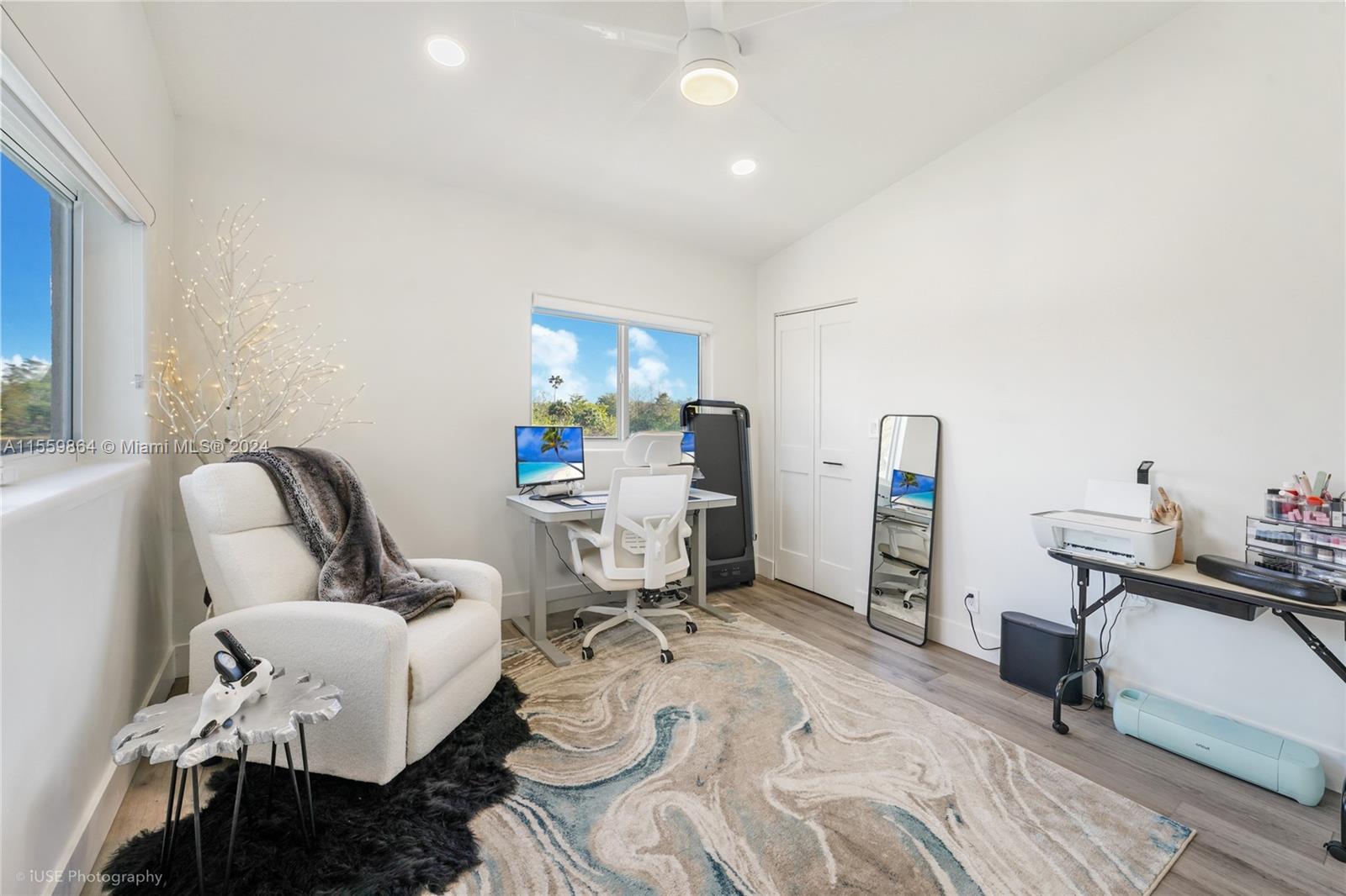 20125 NW 10th St, Pembroke Pines, Florida 33029, 4 Bedrooms Bedrooms, ,2 BathroomsBathrooms,Residentiallease,For Rent,20125 NW 10th St,A11559864