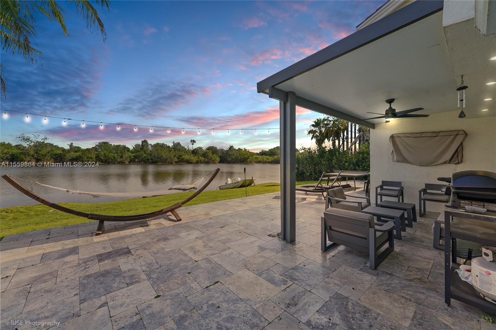20125 NW 10th St, Pembroke Pines, Florida 33029, 4 Bedrooms Bedrooms, ,2 BathroomsBathrooms,Residentiallease,For Rent,20125 NW 10th St,A11559864