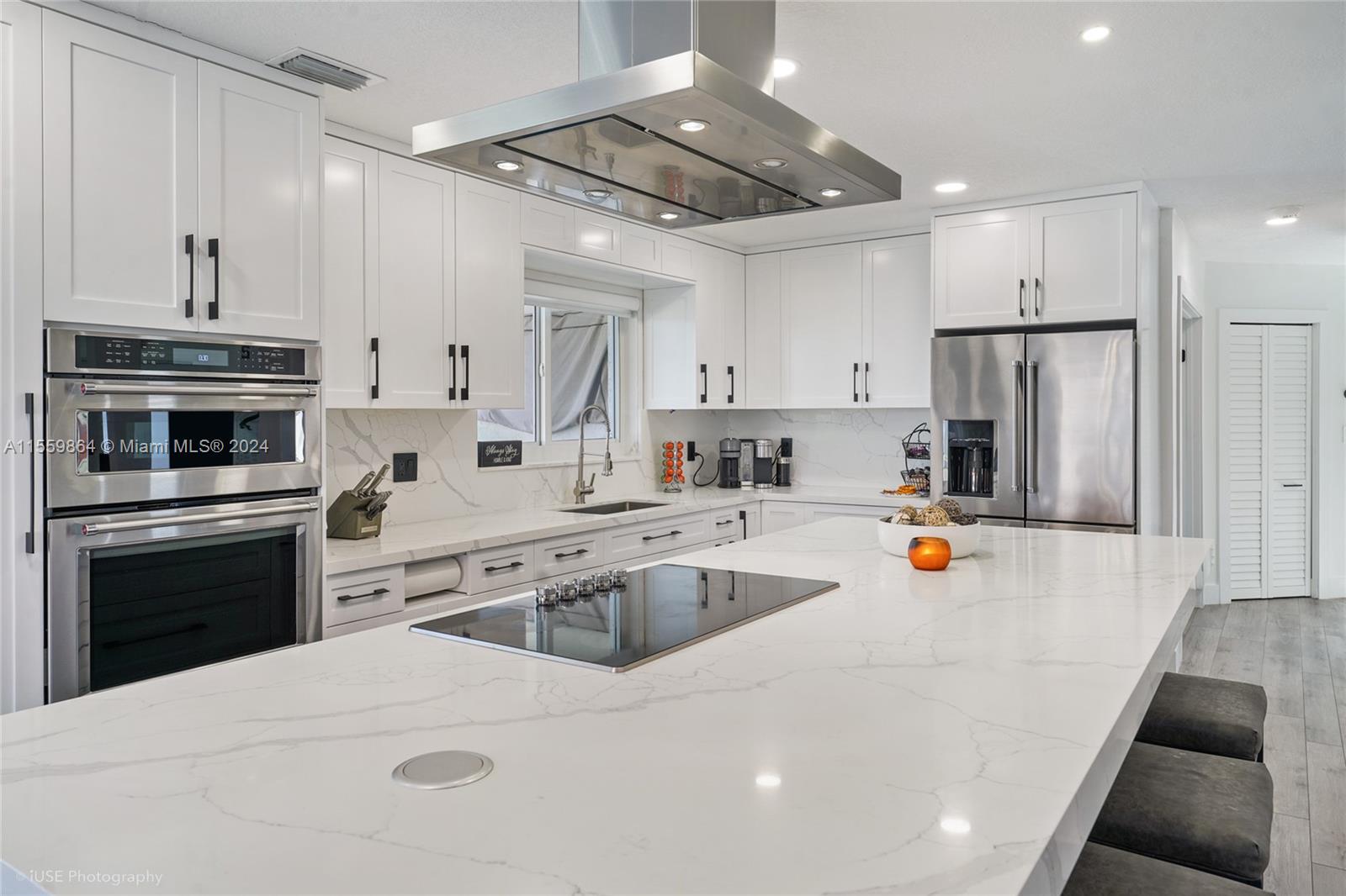 20125 NW 10th St, Pembroke Pines, Florida 33029, 4 Bedrooms Bedrooms, ,2 BathroomsBathrooms,Residentiallease,For Rent,20125 NW 10th St,A11559864